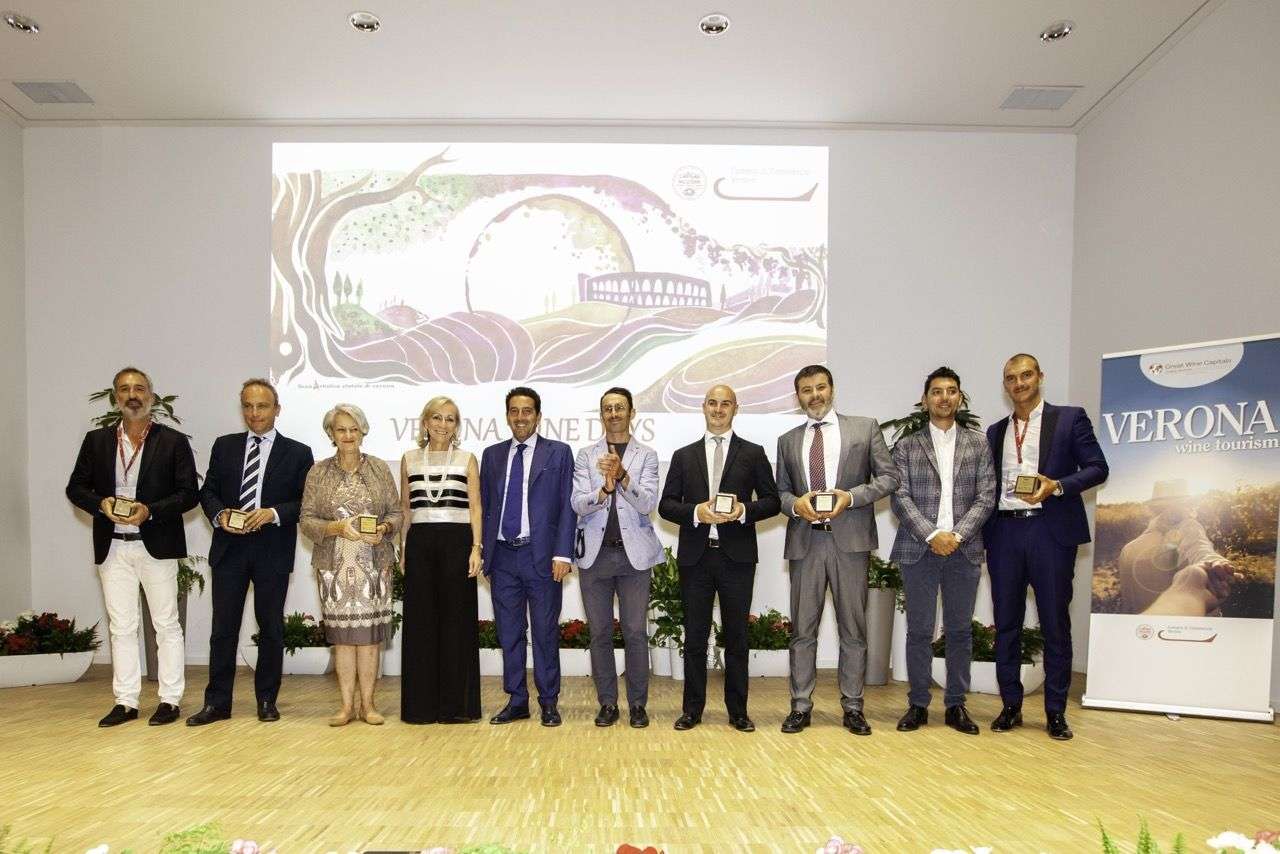 2018 06 bestofwinetourism premiati2342x1561