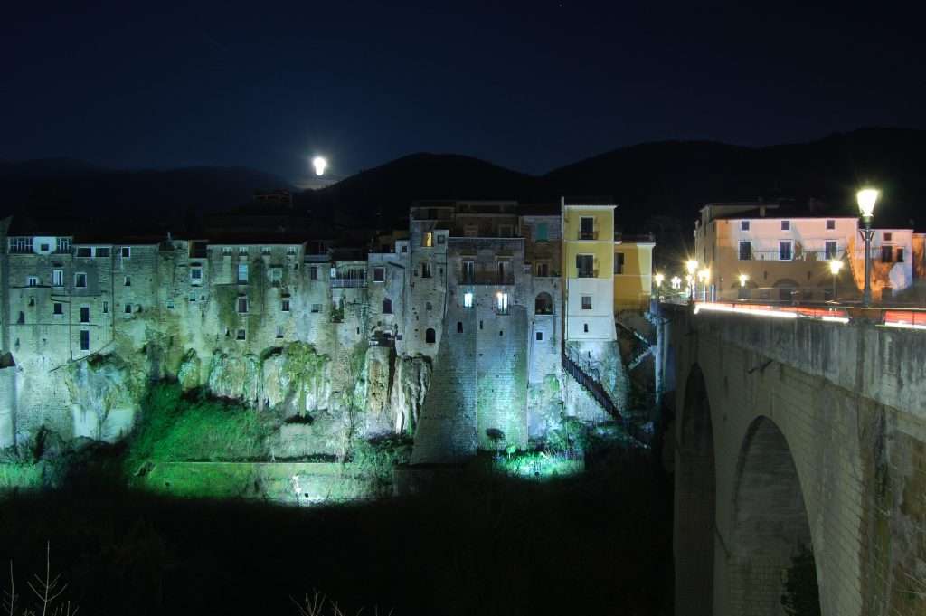 santagatadegoti vedutacentrostoricodalvialevittorioemanueleiii libcomune scaled