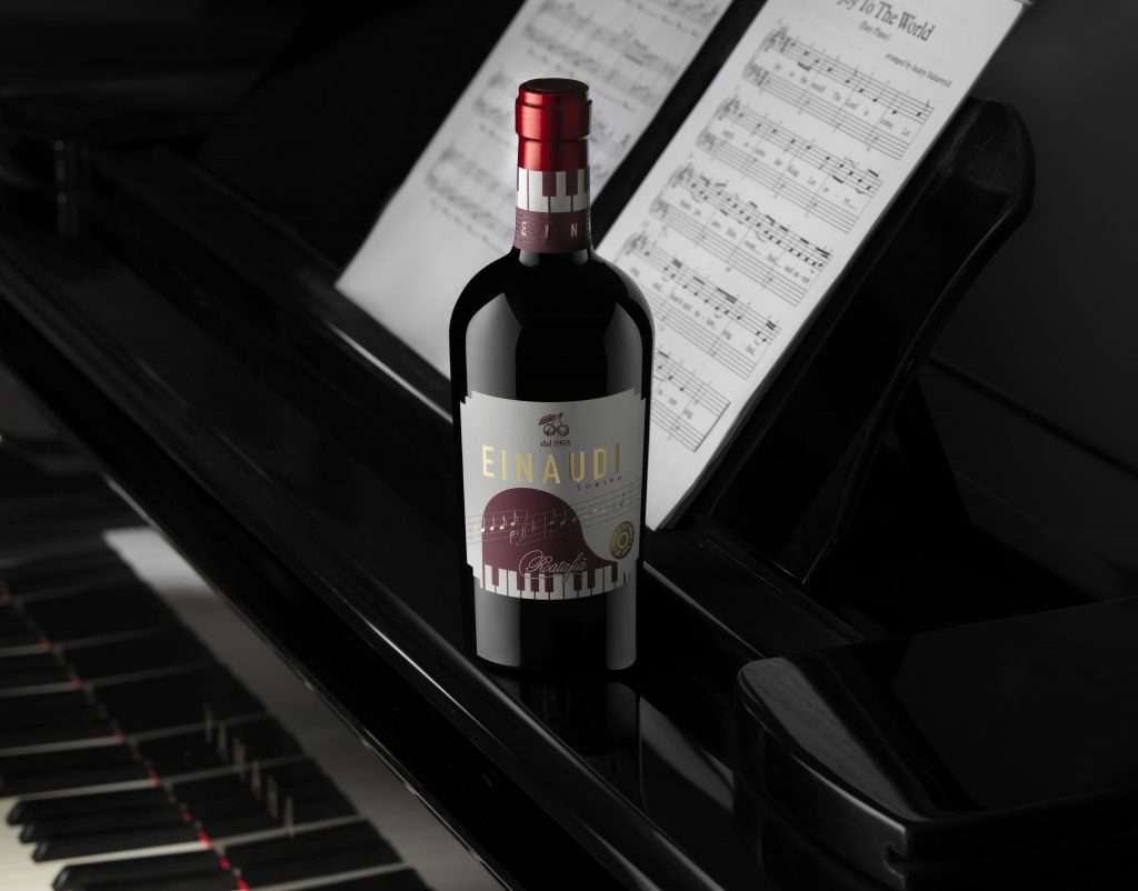 spr liquor modiwhite recyclednecklabel mockup1 set scaled