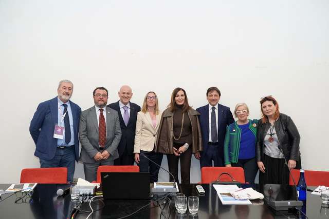 Vinitaly 2023 turismo del vino con ministra Santanche