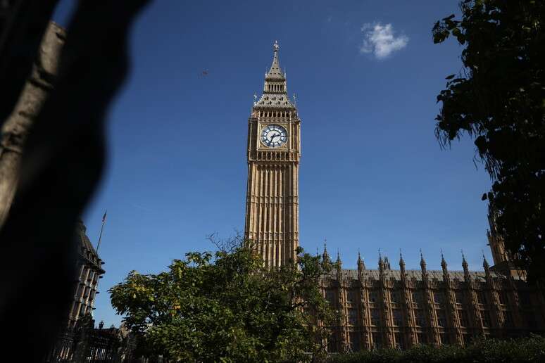 13b5edfc433a75d4c5878e3079b8c914 1