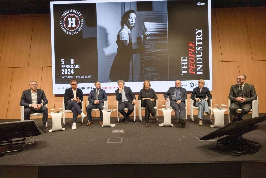 Hospitality 2024 tavolo relatori conferenza stampa 23.01.2024 1