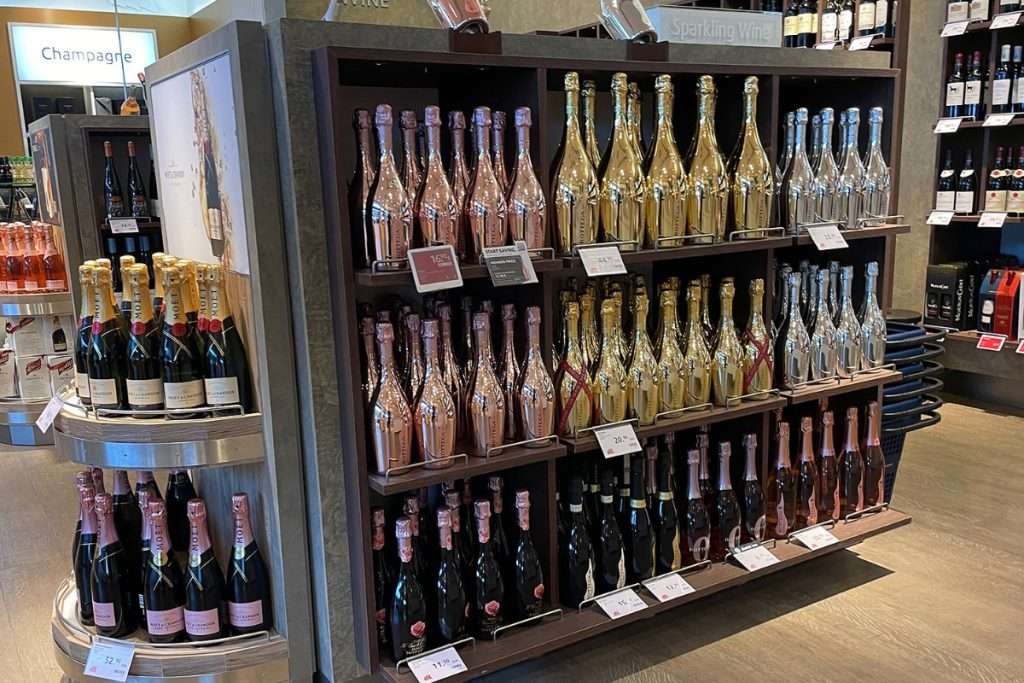 Prosecco supera lo Champagne una rivoluzione nei gusti globali confermata per Pasqua 2024