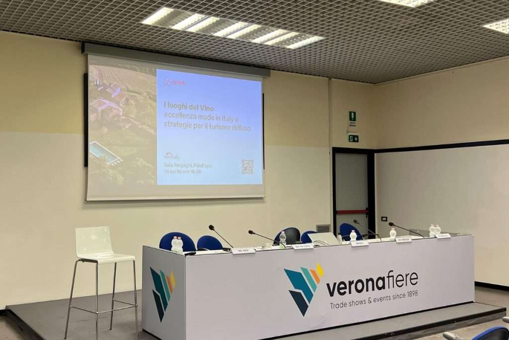 Airbnb e Coldiretti insieme per promuovere l'enoturismo "Made in Italy"