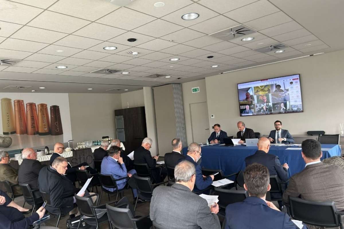 VINO, CONSIGLIO UIV NO A RICORSO INDISCRIMINATO A ESPIANTI