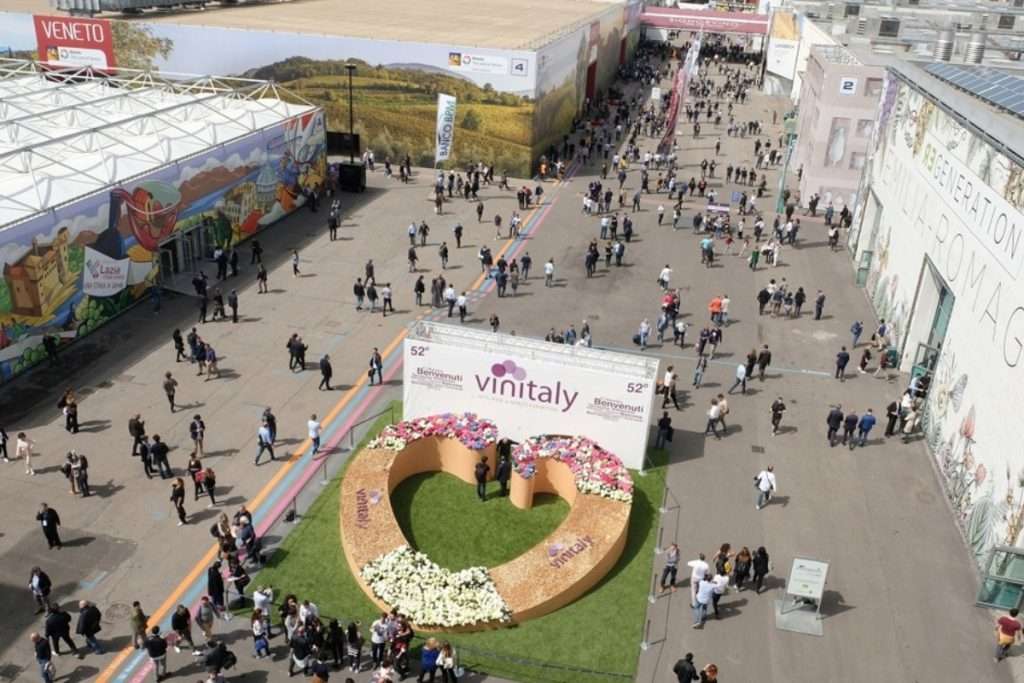 Vino e non solo, la forza delle filiere cooperative al Vinitaly
