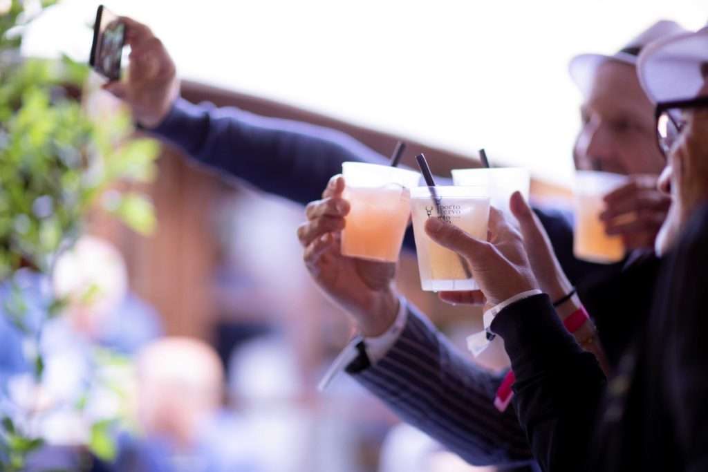 Enrico Ruggeri e Martina Colombari Protagonisti al Porto Cervo Wine & Food Festival