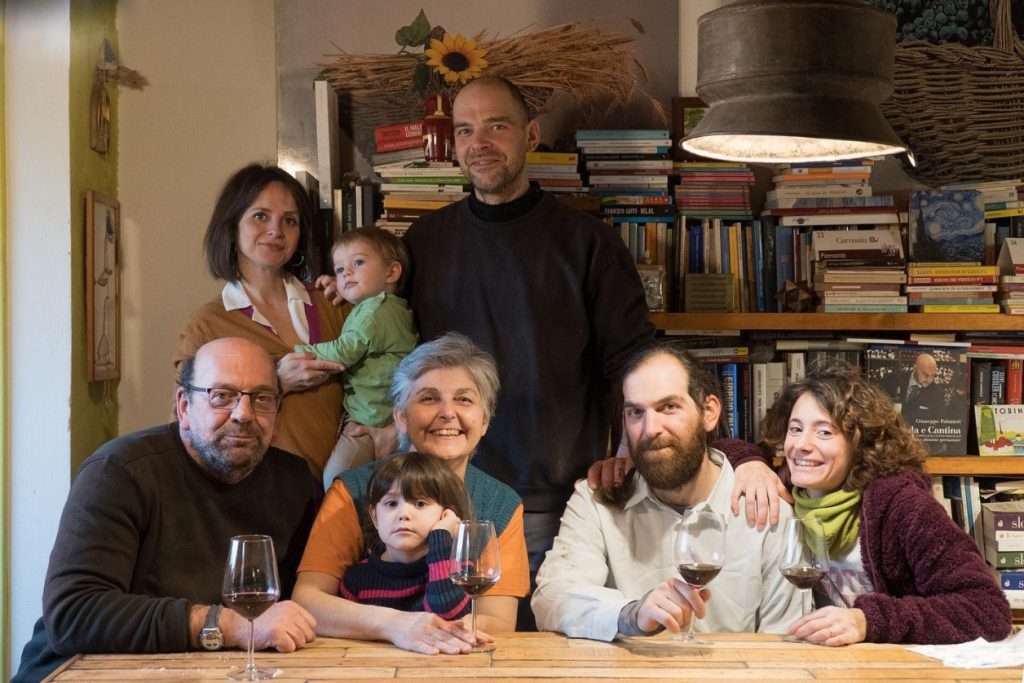 Carussin viticoltura che parla di terra e comunità