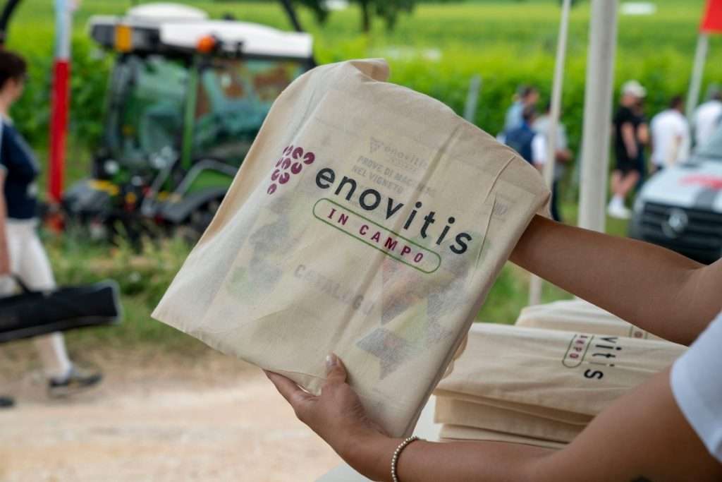 Enovitis in campo 160 aziende espositrici per il piano grande live show della tecnologia in vigneto