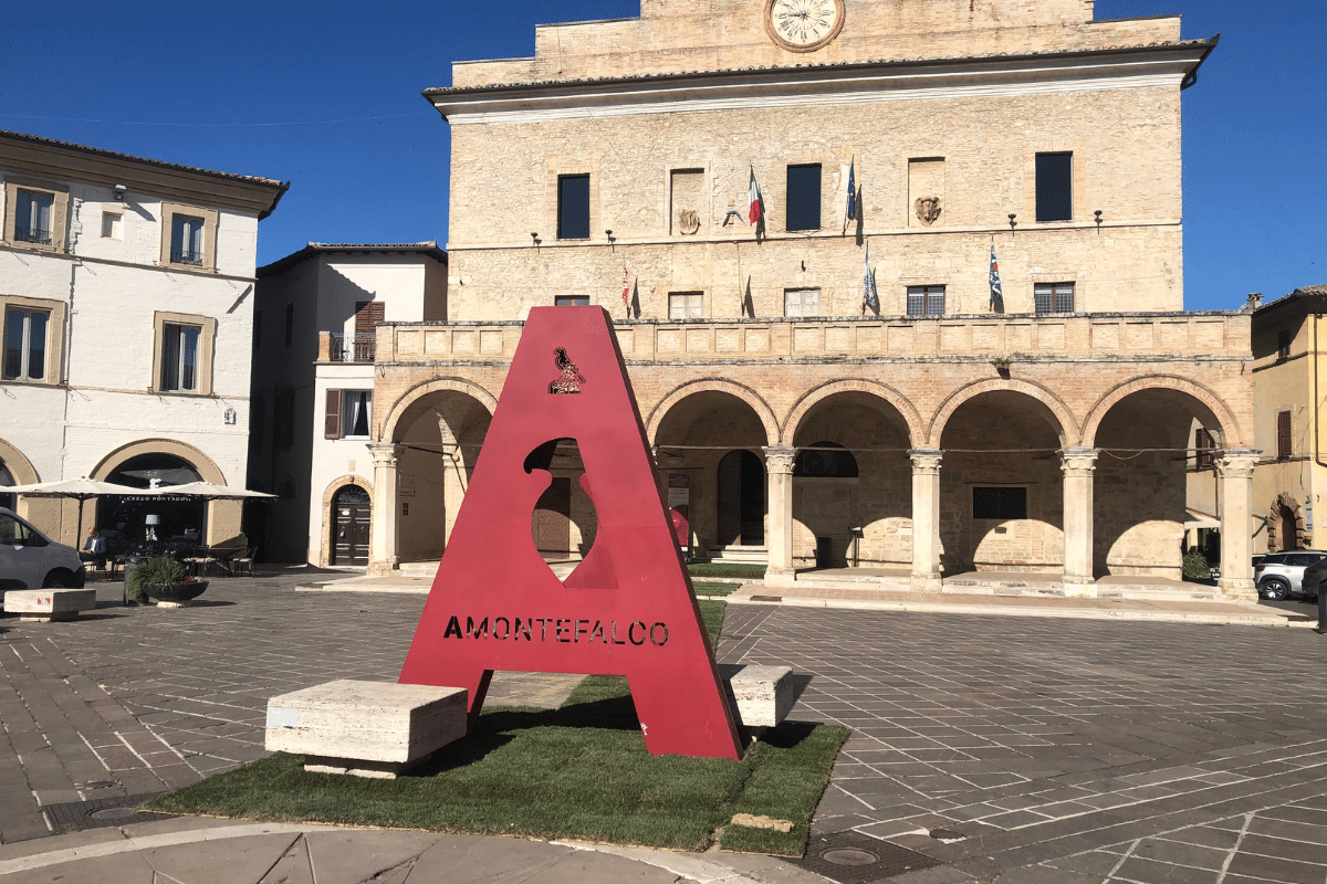 Montefalco Sagrantino 2020 un'annata a 5 stelle che ribalta la tendenza dei rossi in calo