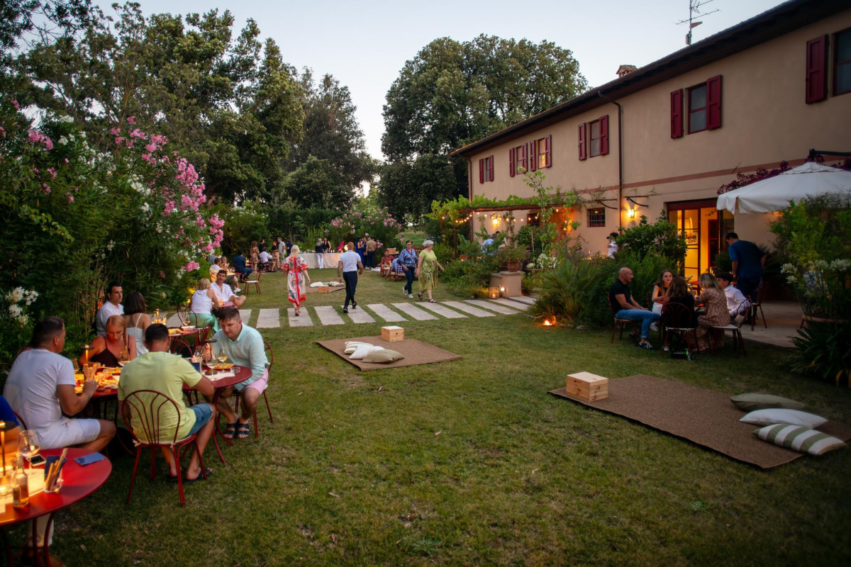 Estate a Tenuta Le Colonne Gin & Tapas inaugura serate estive tra vini e buon cibo