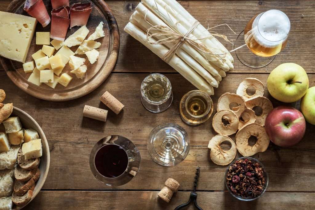 [DOLOMITI PAGANELLA] Food Wine Calice Vino Piana Rotaliana Archivio PRK ph. Iuri Niccolai (23)