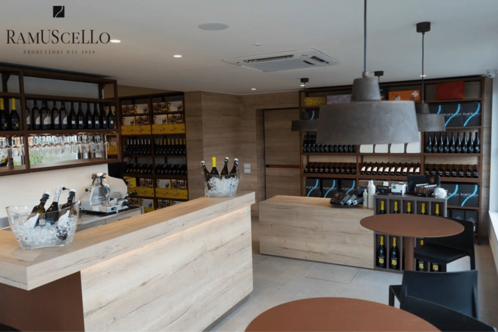 Vino Terre il progetto della Cantina di Ramuscello debutta al teatro Arrigoni