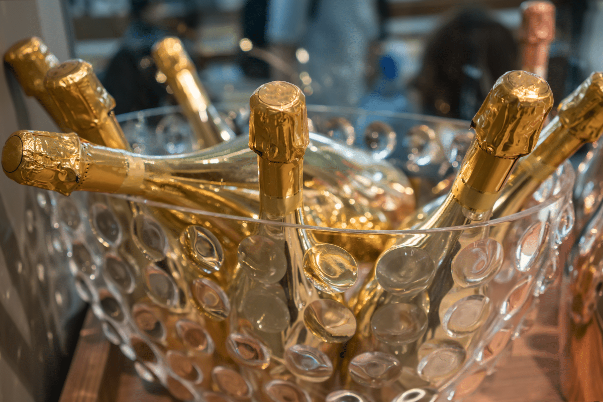 Le bollicine italiane sorpassano i vini rossi e rosati nell’export è record per lo spumante