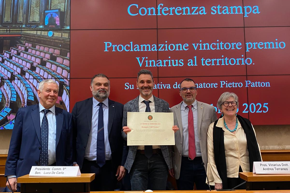 Il Consorzio di Tutela vini del Trentino premiato con il prestigioso Premio Vinarius al territorio