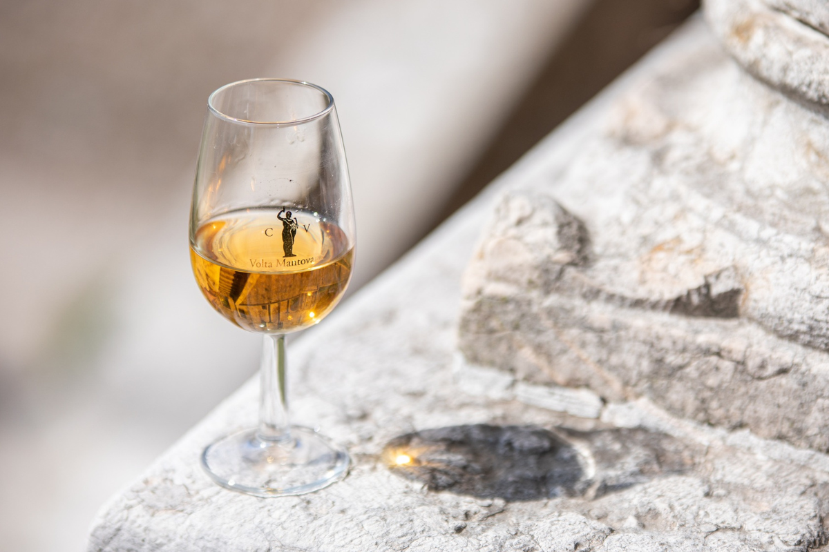 Degustazioni, cultura e storia la 21a Mostra Nazionale dei Vini Passiti e da Meditazione