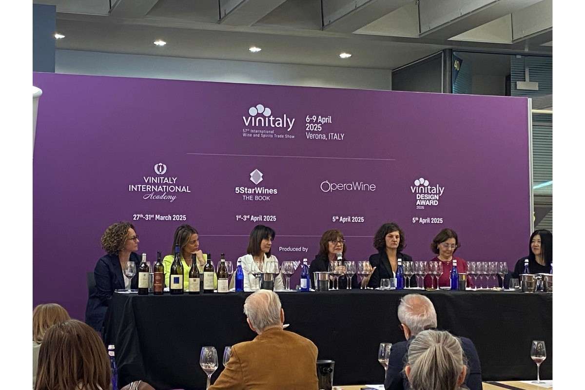 Donne e vino iconiche, ma anche artefici, in vigna come in cantina