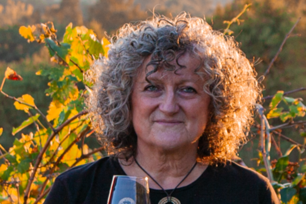 Il vino biologico protagonista a Vinitaly 2025 nonostante dazi, crisi dei consumi e cambiamento climatico