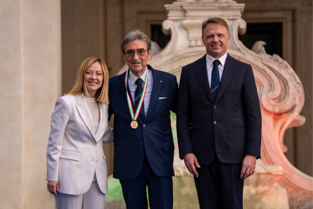 Riccardo Cotarella premiato come Maestro dell'Arte Vitivinicola Italiana
