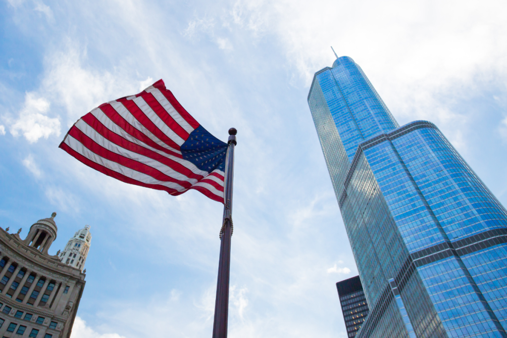 Trump sospende per 90 giorni i dazi aggiuntivi sui vini e gli spiriti italiani, evitato il raddoppio dell’aliquota