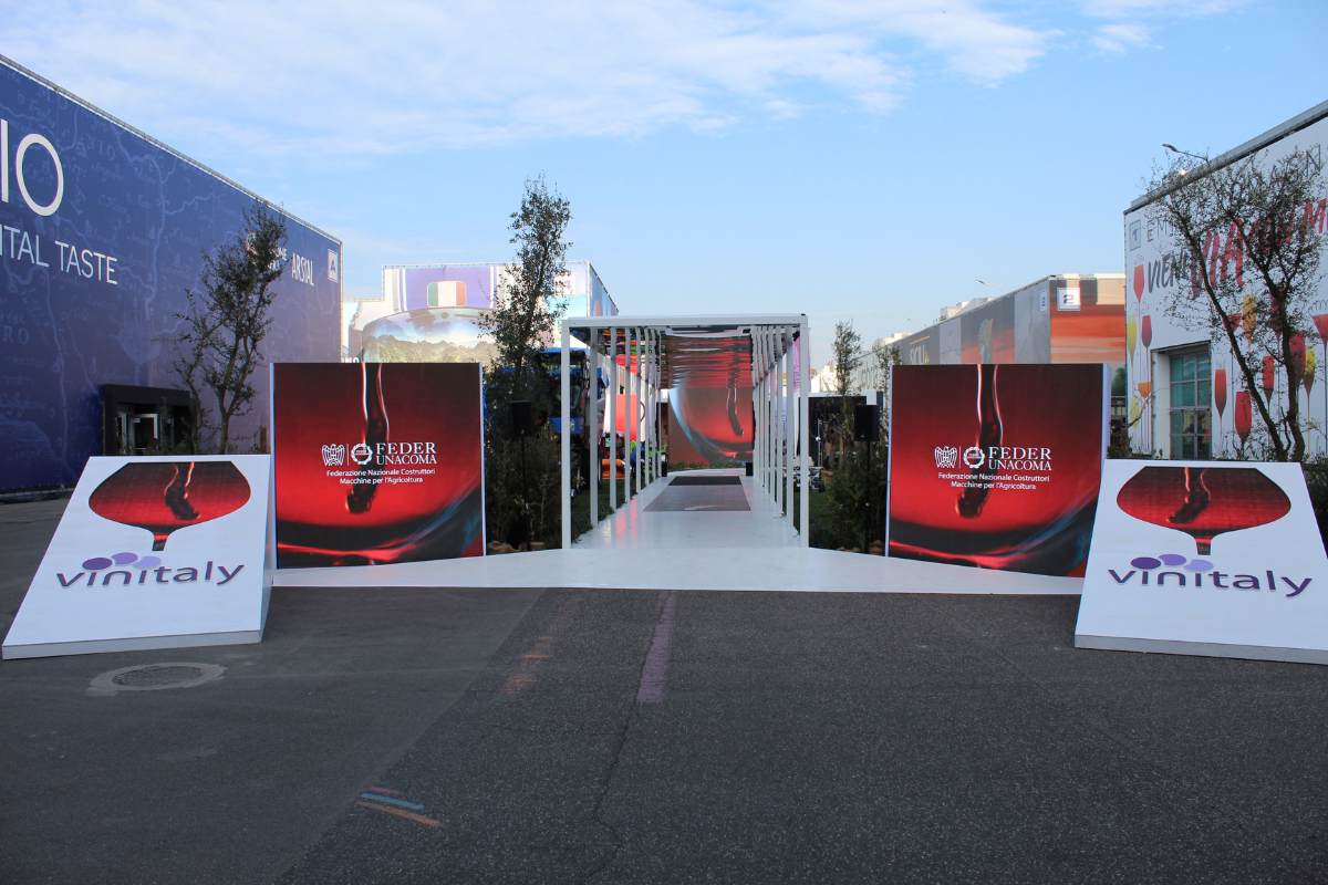 Vinitaly 2025 chiude con 97.000 presenze e una crescita significativa degli operatori internazionali