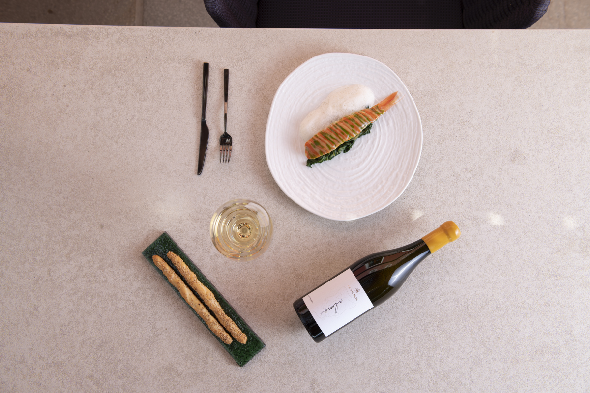 Due interpretazioni del Pinot Bianco per celebrare l’identità friulana firmate Le Monde