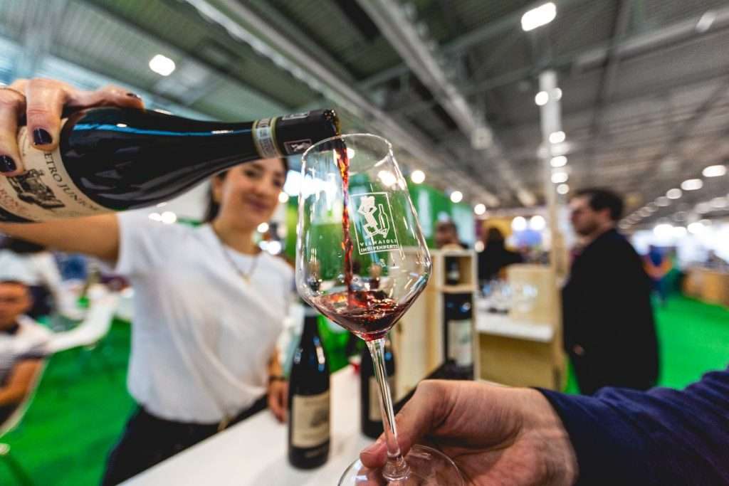 Il bando OCM vino 2025 2026 punta su semplificazione e accessibilità per la promozione del vino italiano nei mercati esteri