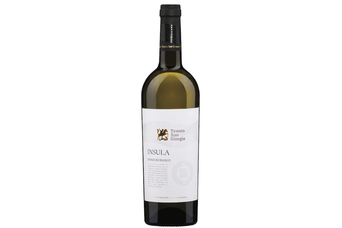 Insula, il Manzoni Bianco di Tenuta San Giorgio che esalta il terroir dell'isola di Papadopoli