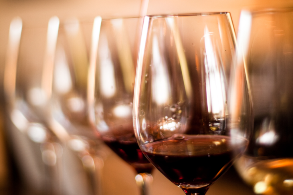 AssoDistil contro l'OMS Equiparare alcol e tabacco è inaccettabile, attacco a cultura e libertà