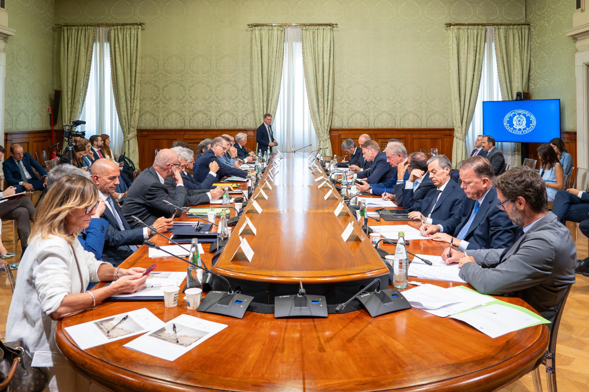 Vinitaly a sostegno del vino italiano contro i dazi USA Pronti a difendere un mercato strategico