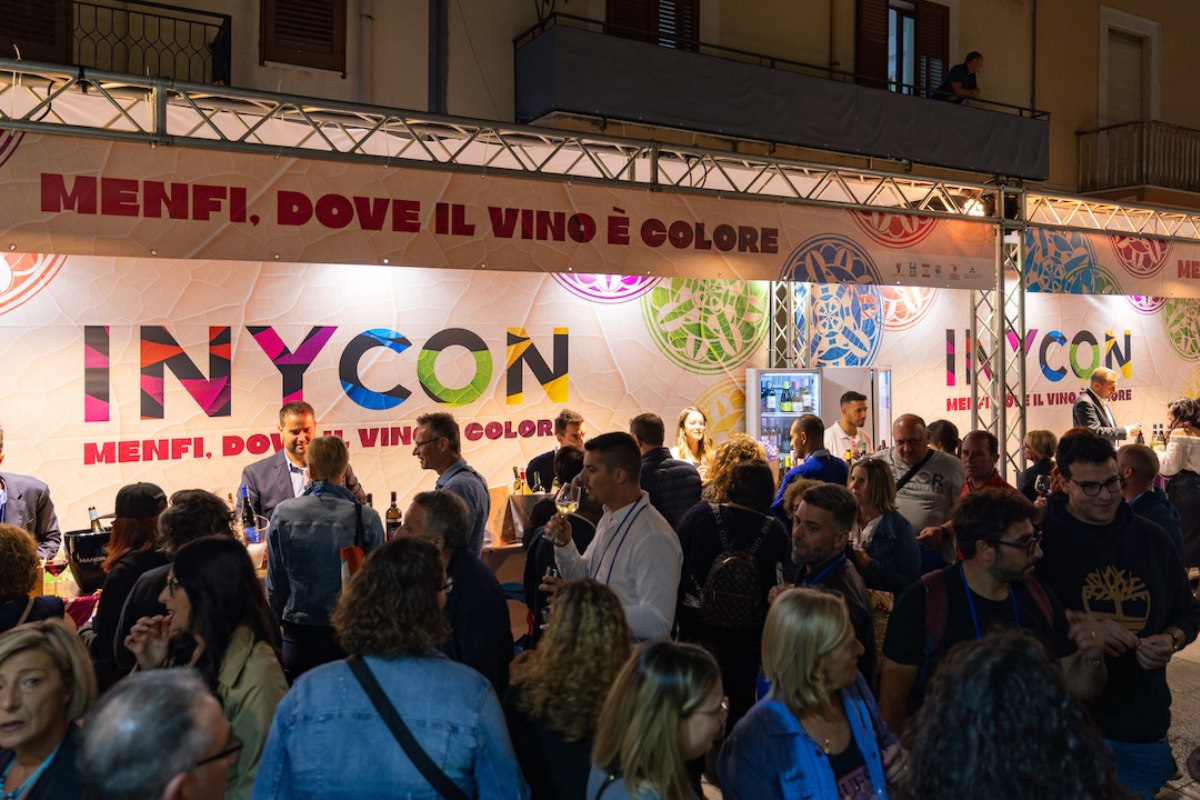 Inycon 2025 Menfi celebra 30 anni di DOC con la 27ª edizione della storica manifestazione enogastronomica
