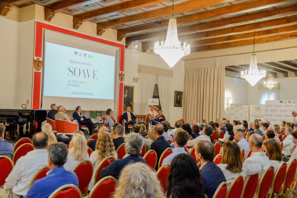 Soave punta sull'identità per superare la crisi del vino italiano