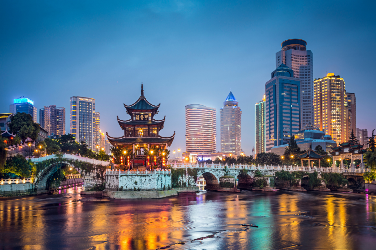 Cina, le vendite di vino si spostano sul canale online