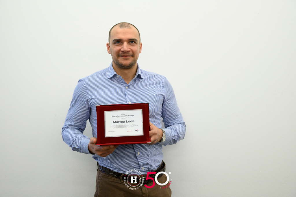 Matteo Loda Gli enoturisti non vengono a giudicarti. Vengono per stare bene.