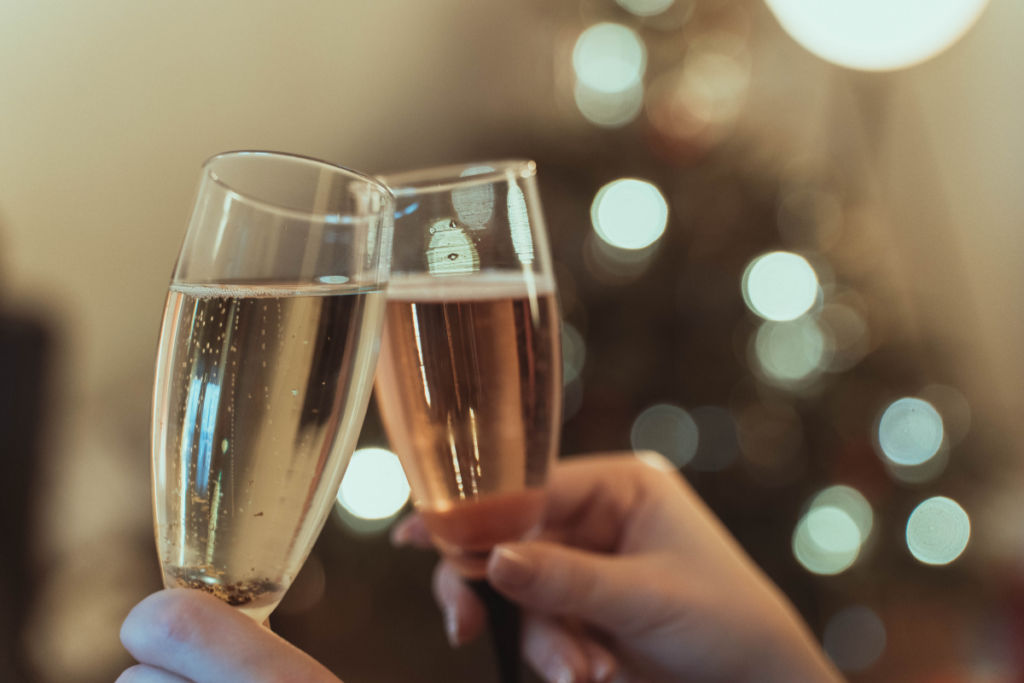 Il Prosecco sfida i dazi e accelera record di bottiglie e ordini in crescita per Pasqua 2026