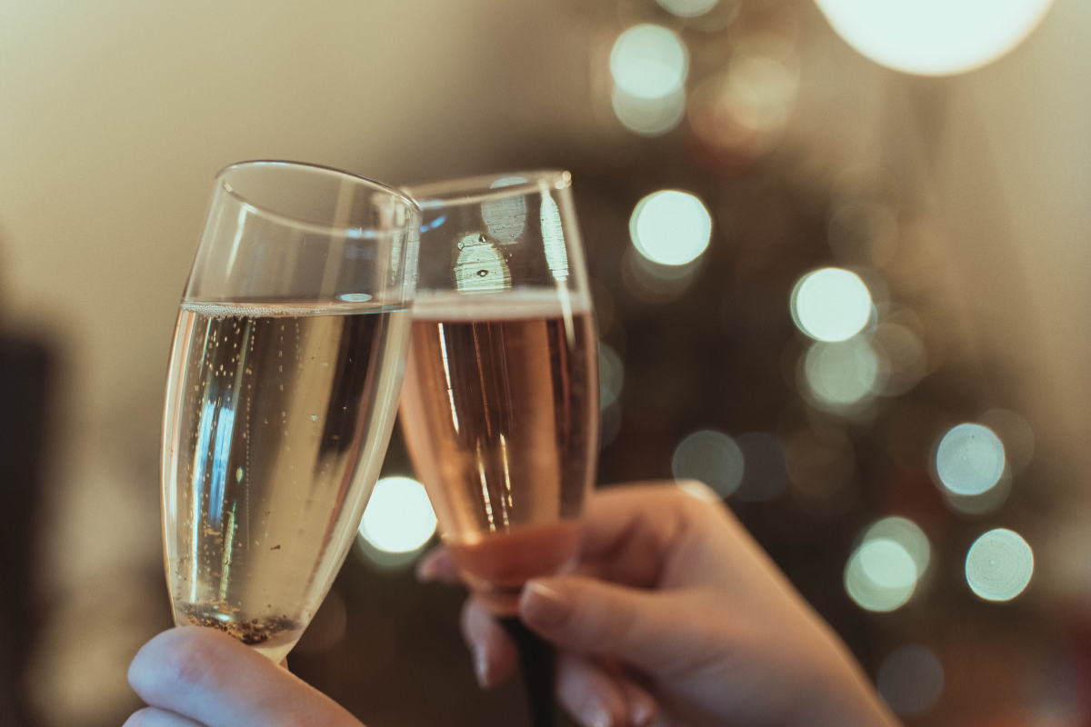 Il Prosecco sfida i dazi e accelera record di bottiglie e ordini in crescita per Pasqua 2026