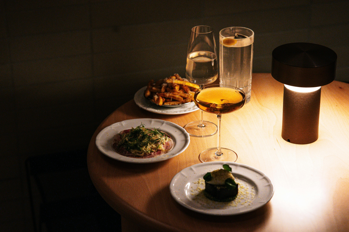 Lo stile italiano del bere moderazione, convivialità e cultura a tavola