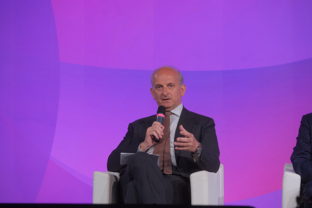 Conflitto iraniano, il vino italiano paga il conto 80 milioni di euro a rischio e ordini bloccati in 20 mercati