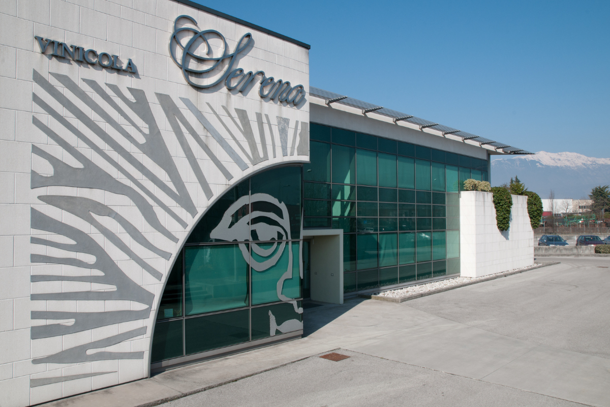 Serena Wines