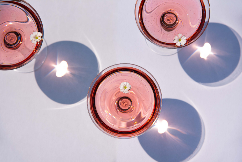 Il rosé non è più un vino di stagione