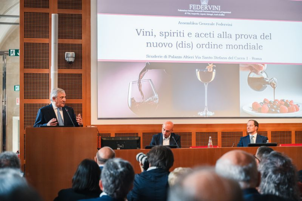 Vino, spiriti e aceti export in frenata ma i consumatori americani restano fedeli al Made in Italy
