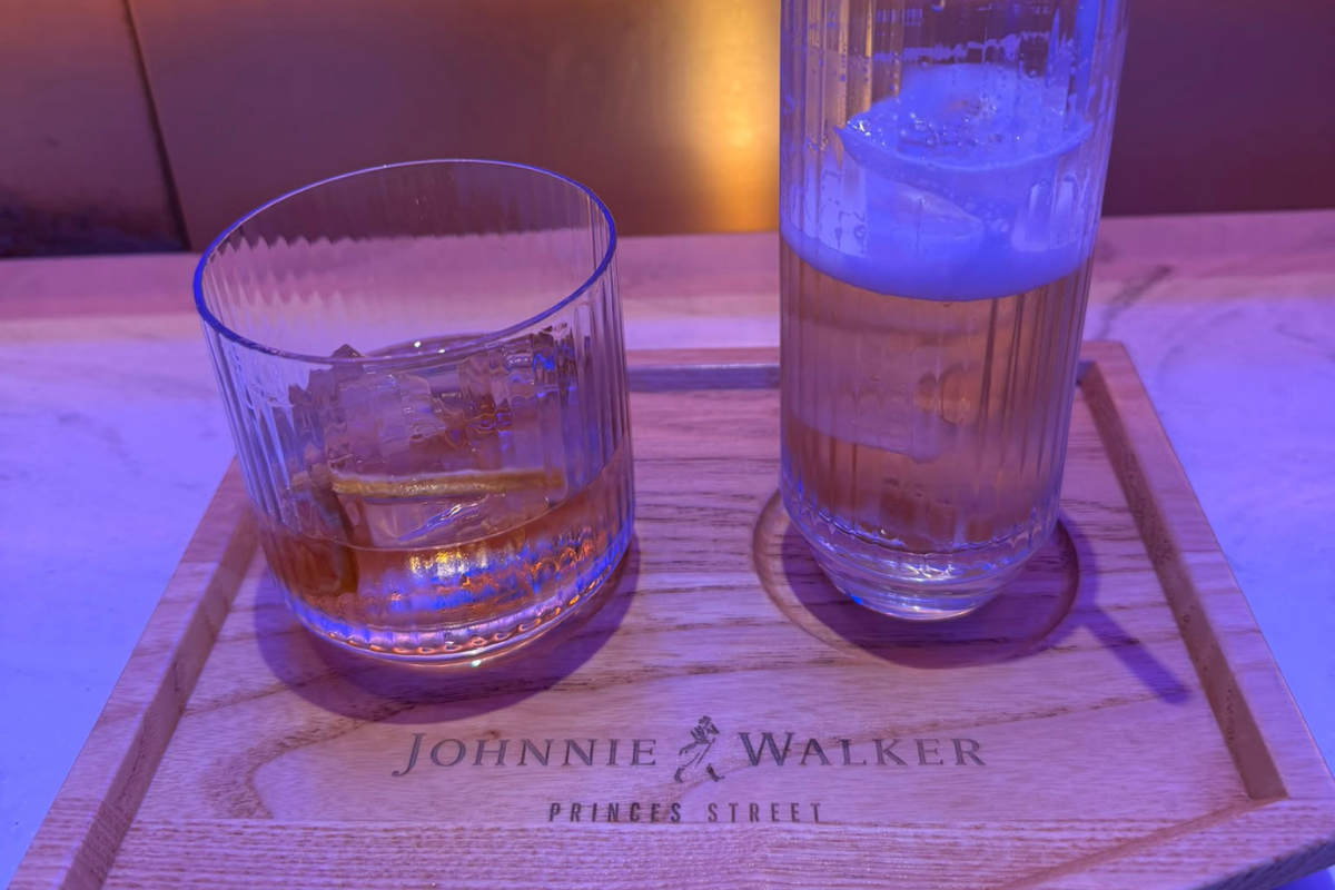 Come Johnnie Walker ha trasformato l'esperienza di visita in un teatro sensoriale