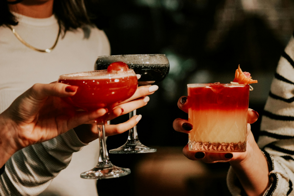 Gen Z, la generazione che beve…ma non vino?