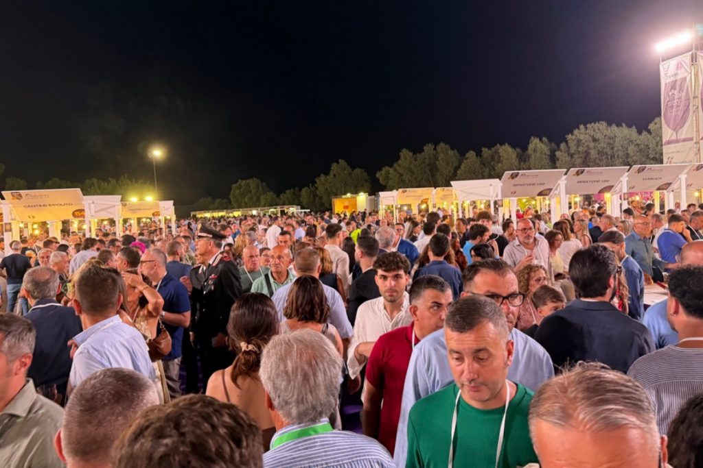 Meno spot elettorali, più piazze del vino