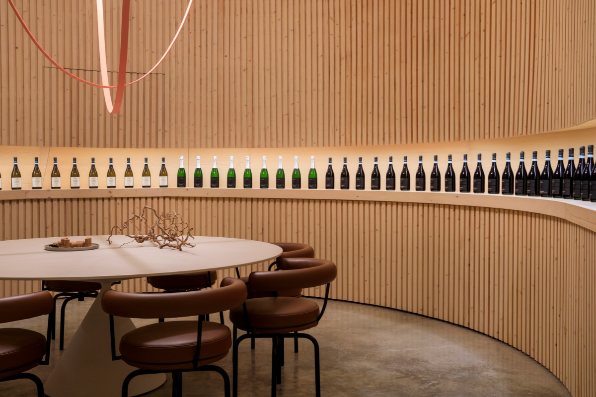 Cantina Lenzo Winery, il vino che custodisce il tempo e la terra da tramandare