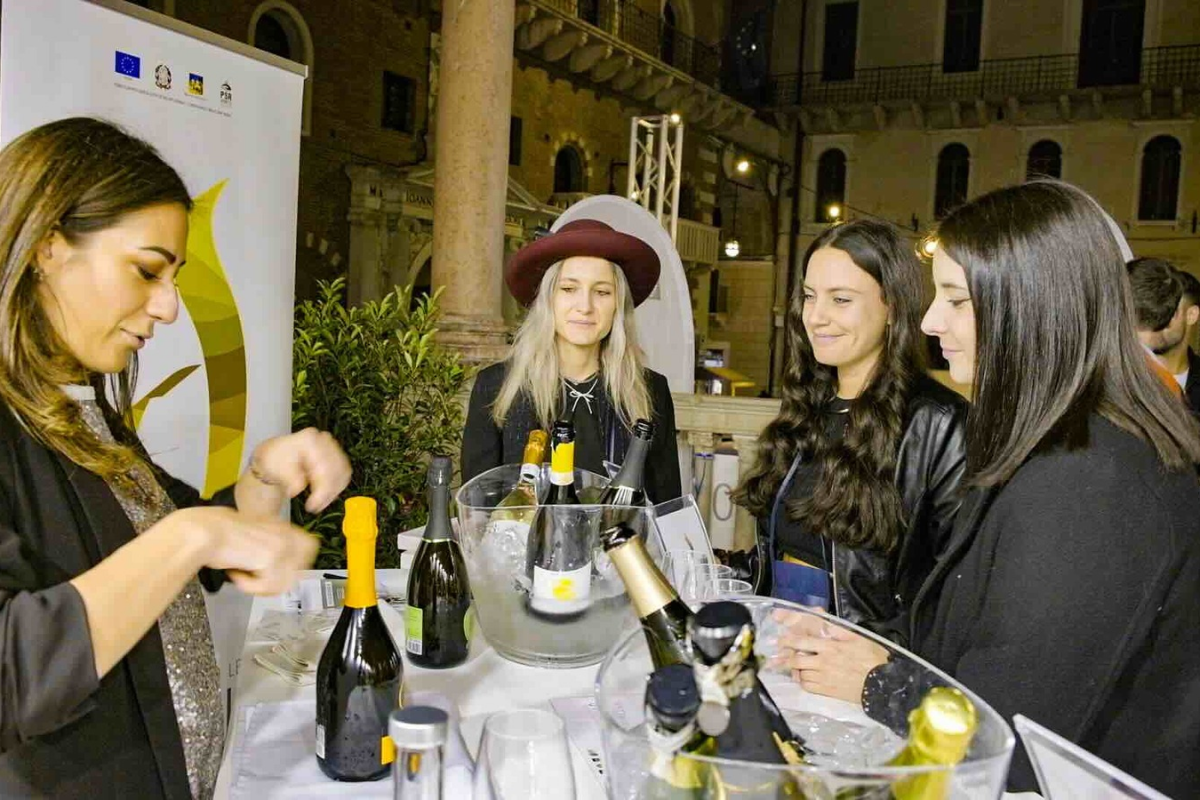 Durello&friends torna a Hostaria Verona con bollicine e DJ set